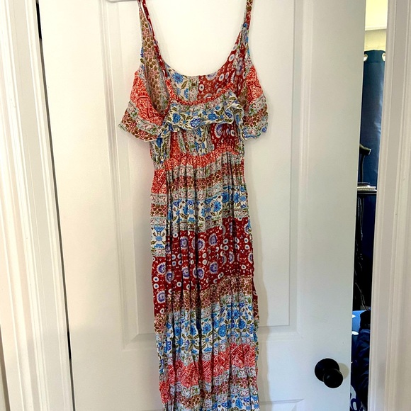 Malaysian Maxi Dress - Picture 2 of 3